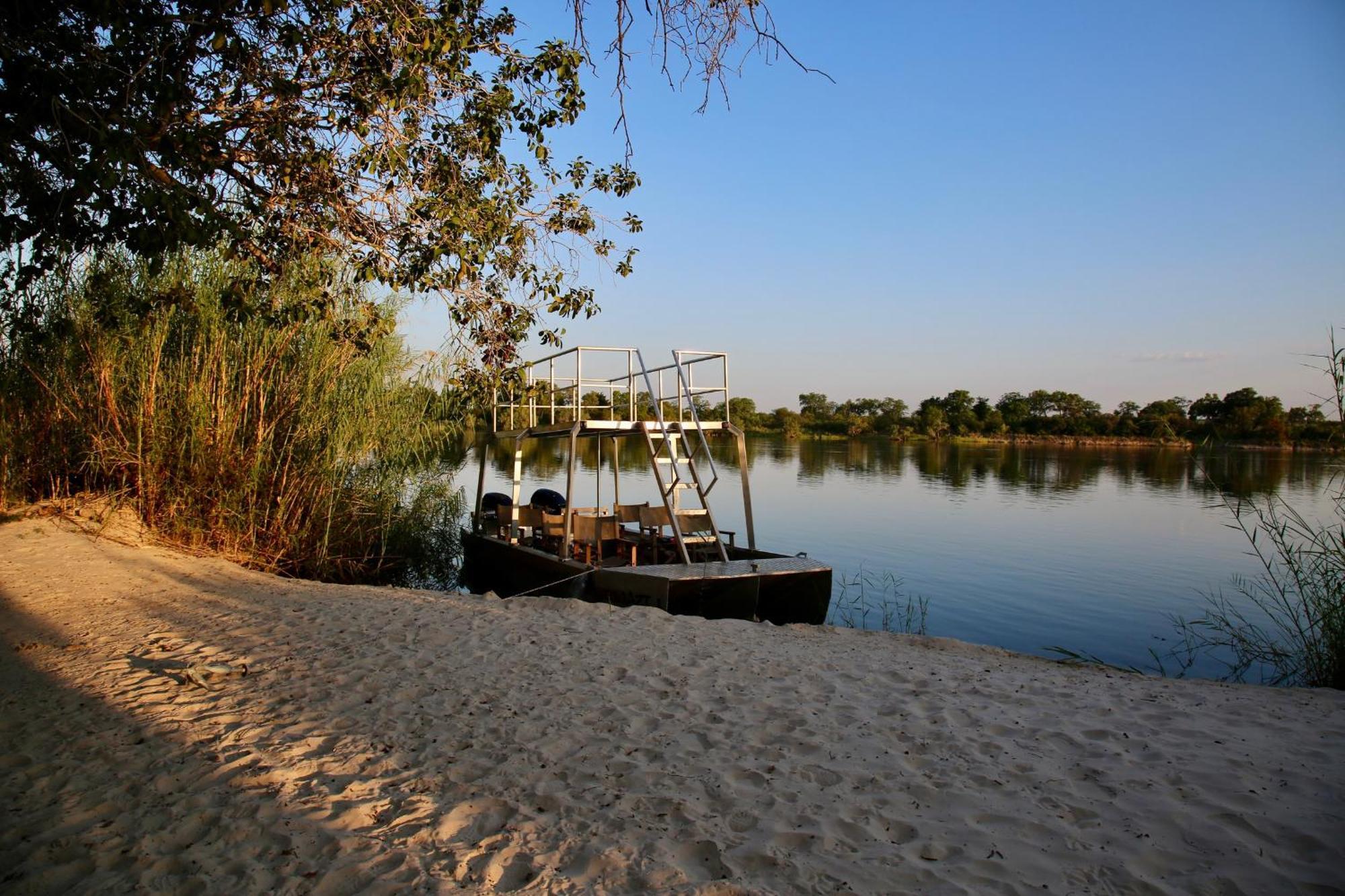 Zambezi Dusk Villa Livingstone Eksteriør billede