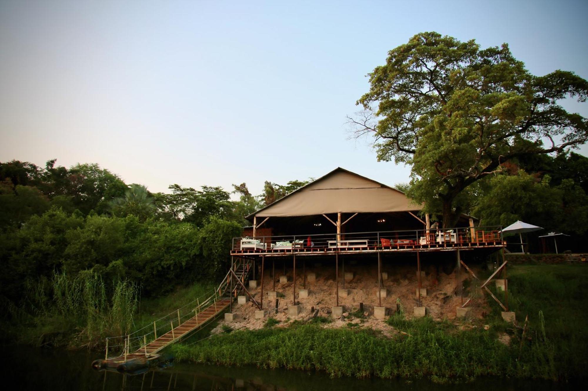 Zambezi Dusk Villa Livingstone Eksteriør billede