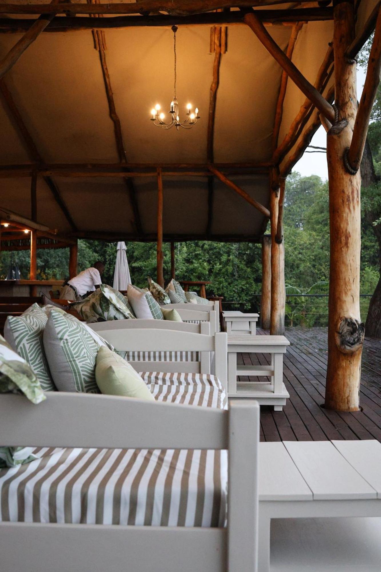 Zambezi Dusk Villa Livingstone Eksteriør billede